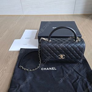 샤넬 코코핸들 블랙 캐비어 아웃스티치 (구미듐 현라지)핸들 블랙  A92991