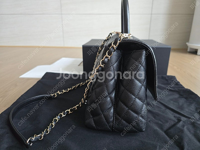 샤넬 코코핸들 블랙 캐비어 아웃스티치 (구미듐 현라지)핸들 블랙 ﻿ A92991--5