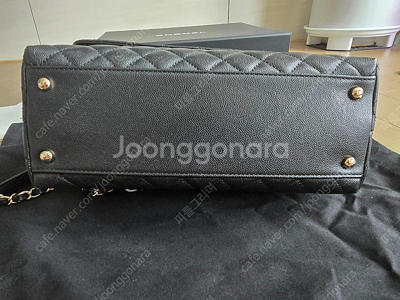 샤넬 코코핸들 블랙 캐비어 아웃스티치 (구미듐 현라지)핸들 블랙 ﻿ A92991--7