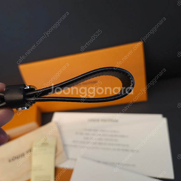 루이비통 키링 드라곤느 그라피트 m62706--5