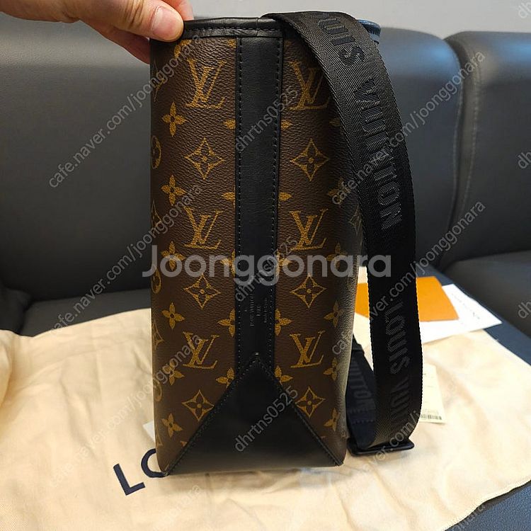 루이비통가방 위켄드 토트백 보증서정품--5