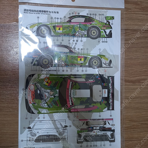 굿스마일 레이싱 2022 미쿠 데칼(1/24 amg gt3) 팝니다.