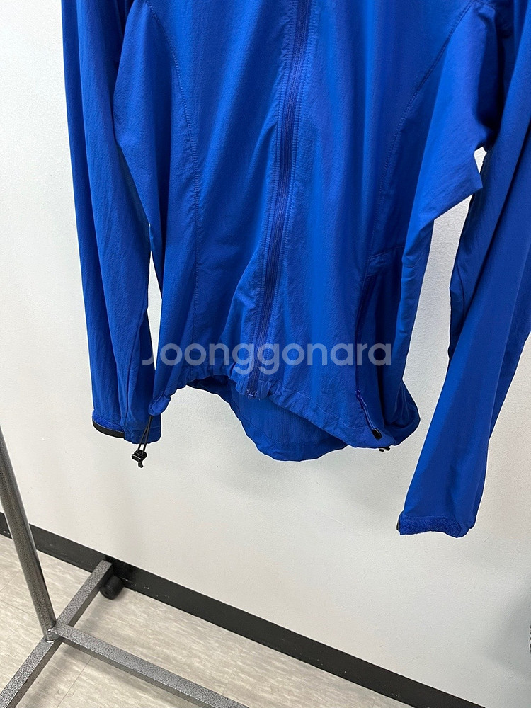 여) 아크테릭스 패커블 경량자켓/타이틀리스트 로고패턴 ...--1
