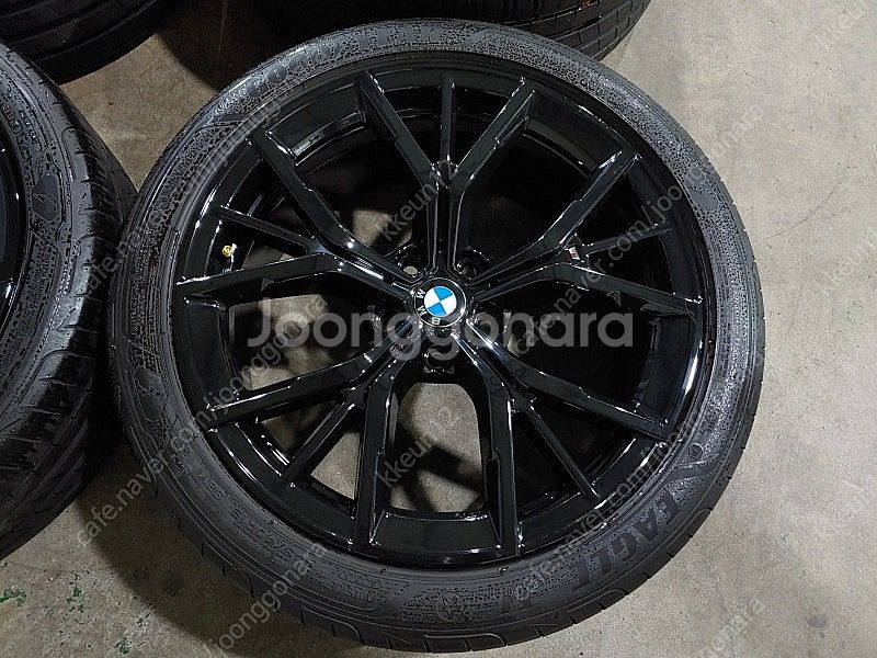 [판매] BMW G30 5시리즈 845M 19인치 정품...--2