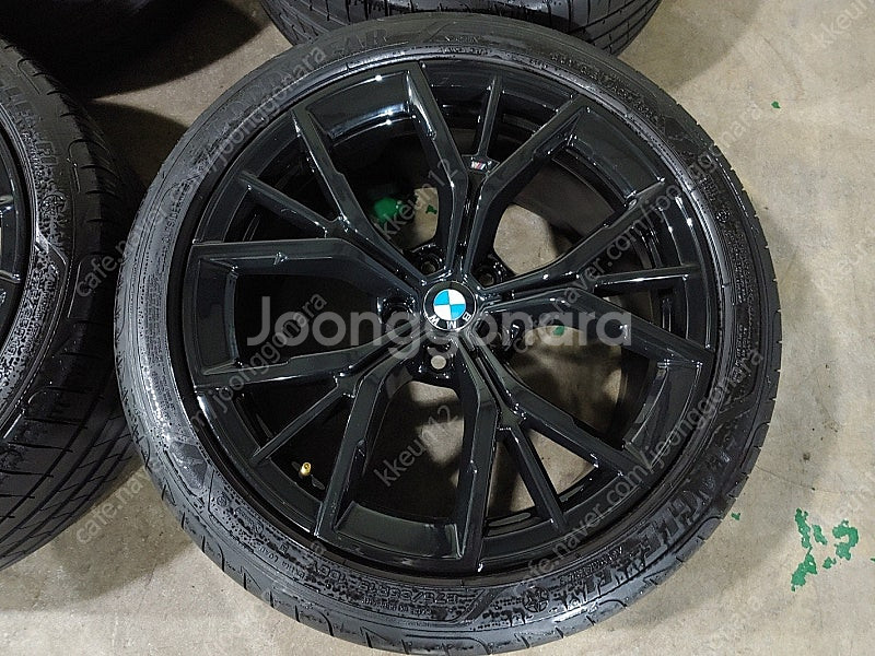 [판매] BMW G30 5시리즈 845M 19인치 정품...--4