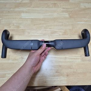 3T 에어로기아이아 LTD 핸들바 42cm 판매