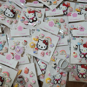 크록스지비츠 9종10종 헬로키티 LED 빅파츠퐁40세트