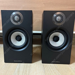 B&W 607 S2 Anniversary 북쉘프 스피커