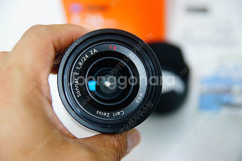 소니 칼이사 24mm F1.8 칼짜이즈, SEL24F1...--1