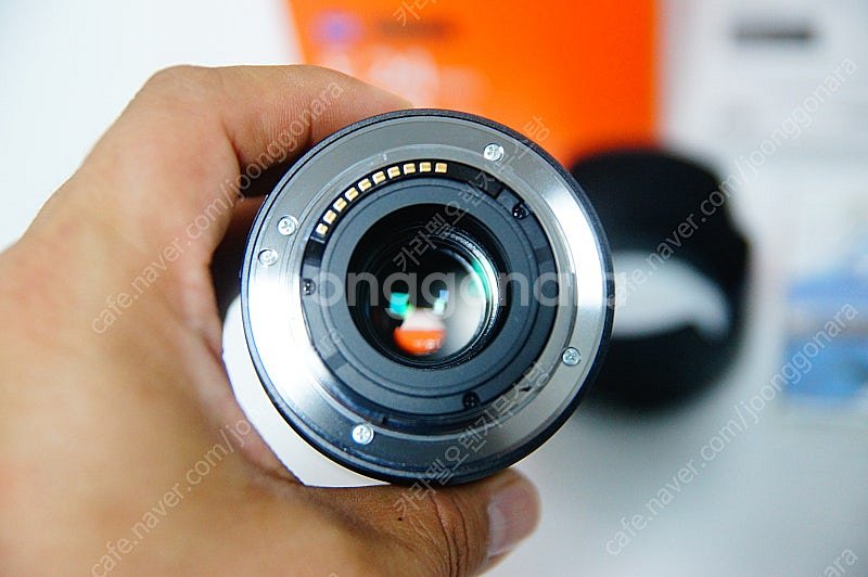 소니 칼이사 24mm F1.8 칼짜이즈, SEL24F1...--2