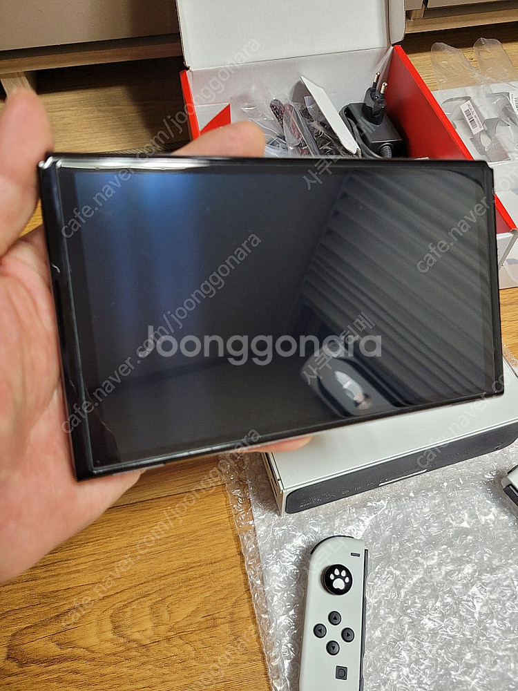 닌텐도스위치 oled 화이트 팝니다--2