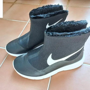 NIKE 나이키 , 탄준하이 부츠