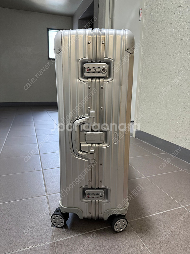 리모와캐리어 토파즈 70 캐리어 체크인L--2