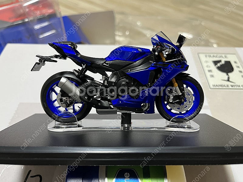 [판매] CM-MODEL 1/18 YAMAHA YZF-...--3