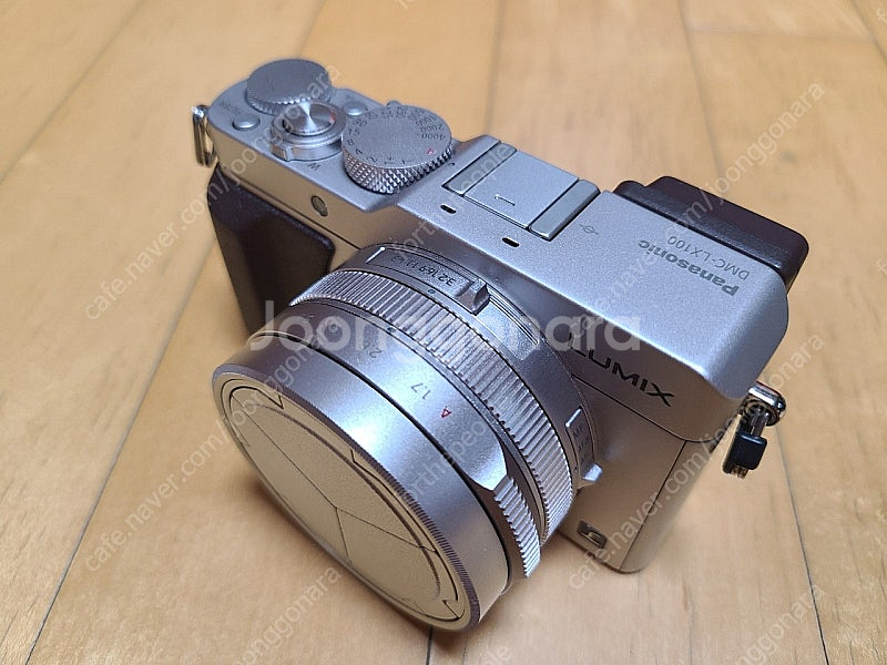 파나소닉 루믹스 LX100 실버 풀박--4