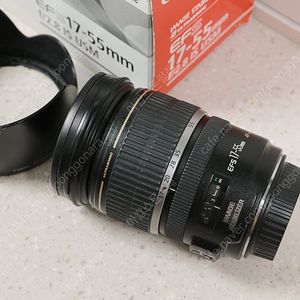 캐논 EF-S 17-55mm F2.8 축복 렌즈