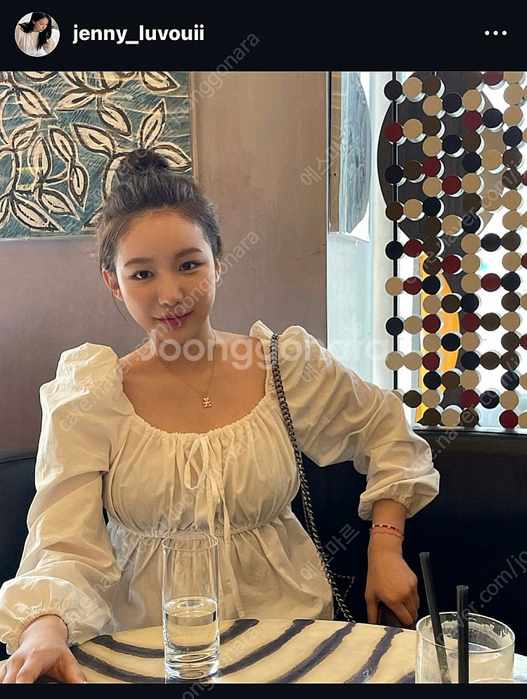 아뜨와_제니 블라우스--1