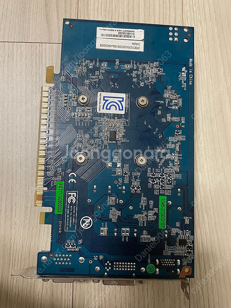 깨끗이 청소한 GTX750TI D5 2GB 싸게 판매합--1