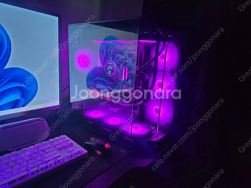 7800X3D 4070TI 게이밍 컴퓨터 PC 본체--1