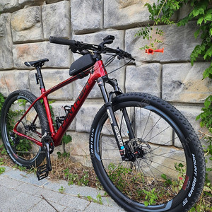 2022년식 엘파마 환타시아(판타지아) s8300 카본 29인치 MTB 판매합니다.