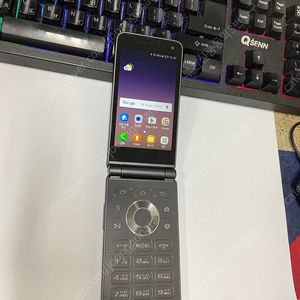 017058 21년형 KT 갤럭시폴더2 그레이 외관깔끔 32GB 효도폰 공부폰 학생폰 추천 카톡XX 6만 부천