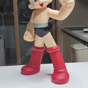 대형 아톰 피규어