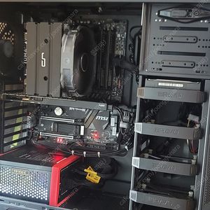 제온 E5-2667 V4, MSI X99보드, 쿼드로 P4000 본체