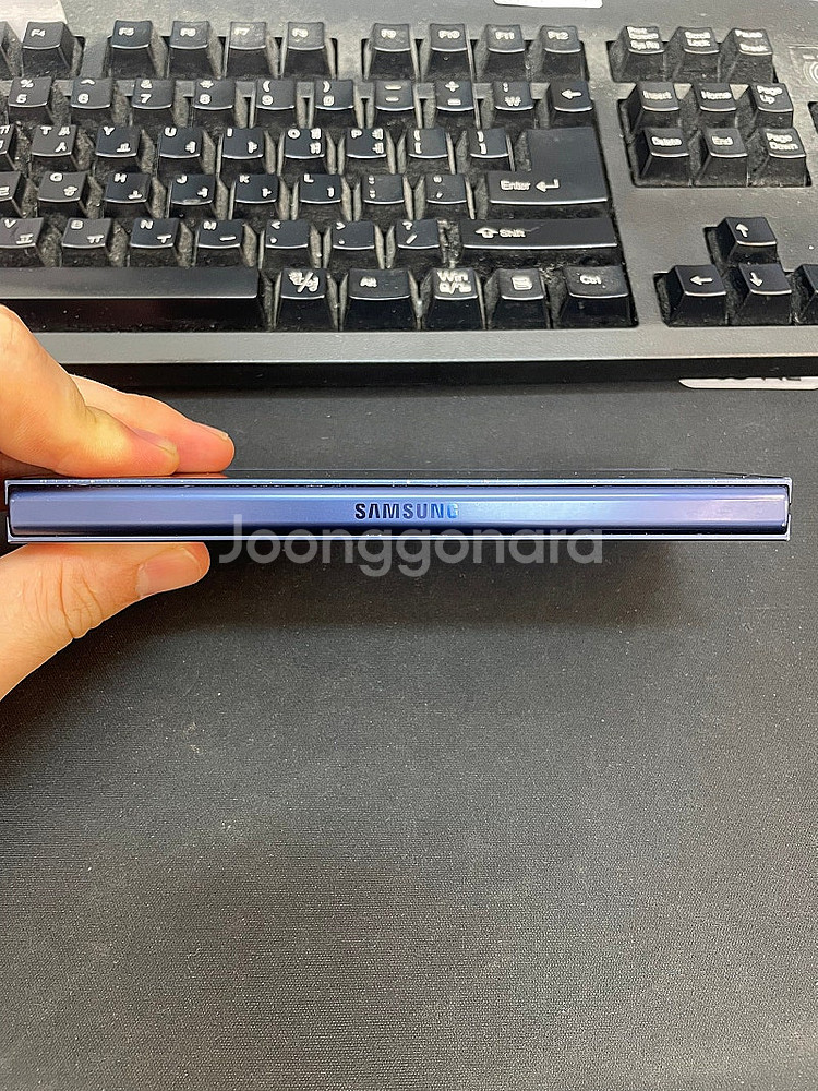 갤럭시Z폴드6 네이비 256GB 무잔상 상태좋은 중고9...--6