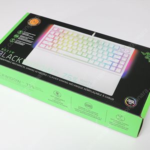 RAZER BlackWidow V4 KR 한글판, 화이트 컬러 미사용 새제품 판매합니다.