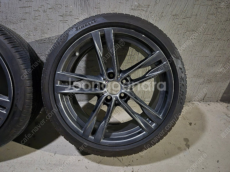 20인치 bmw 640D 363M F06 F10 5GT 6GT 5시리즈 7시리즈 F바디 그란쿠페 에서 사용하던 정품...--1