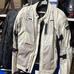 (가격내림)라이딩 자켓 코미네 메쉬자켓(보온이너 포함) 팝니다