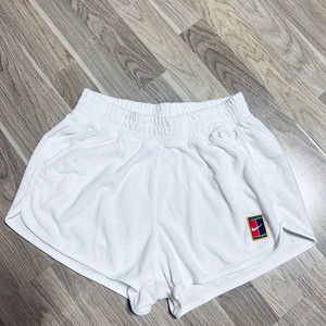 나이키 우먼 헤리티지 테니스 반바지 m