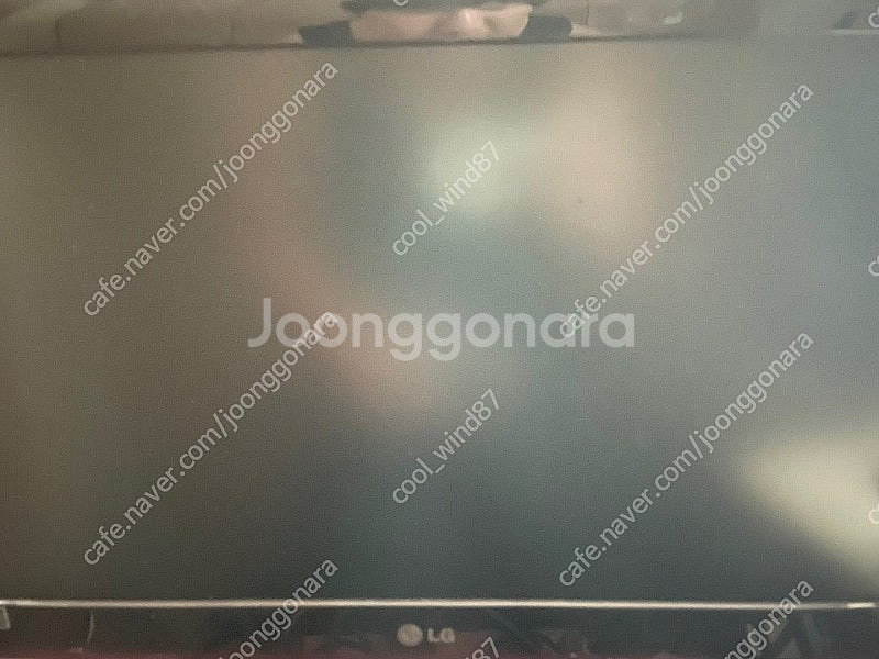 lg 20인치 모니터 팝니다--0