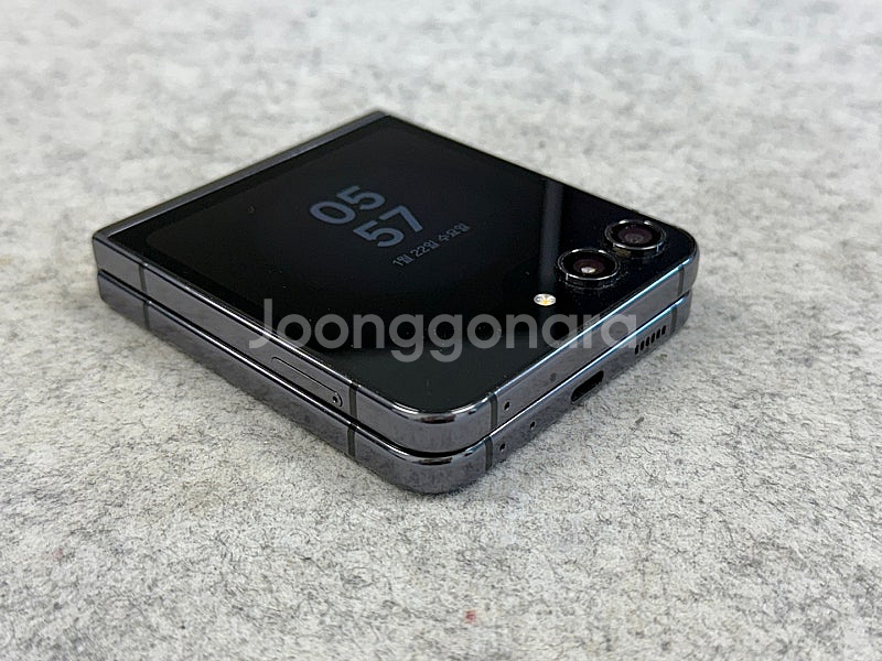 (KT)갤럭시Z플립5 블랙 256G 미파손 꺠끗한 가성...--5