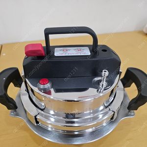 새거 통삼중 압력밥솥 2인용 팝니다