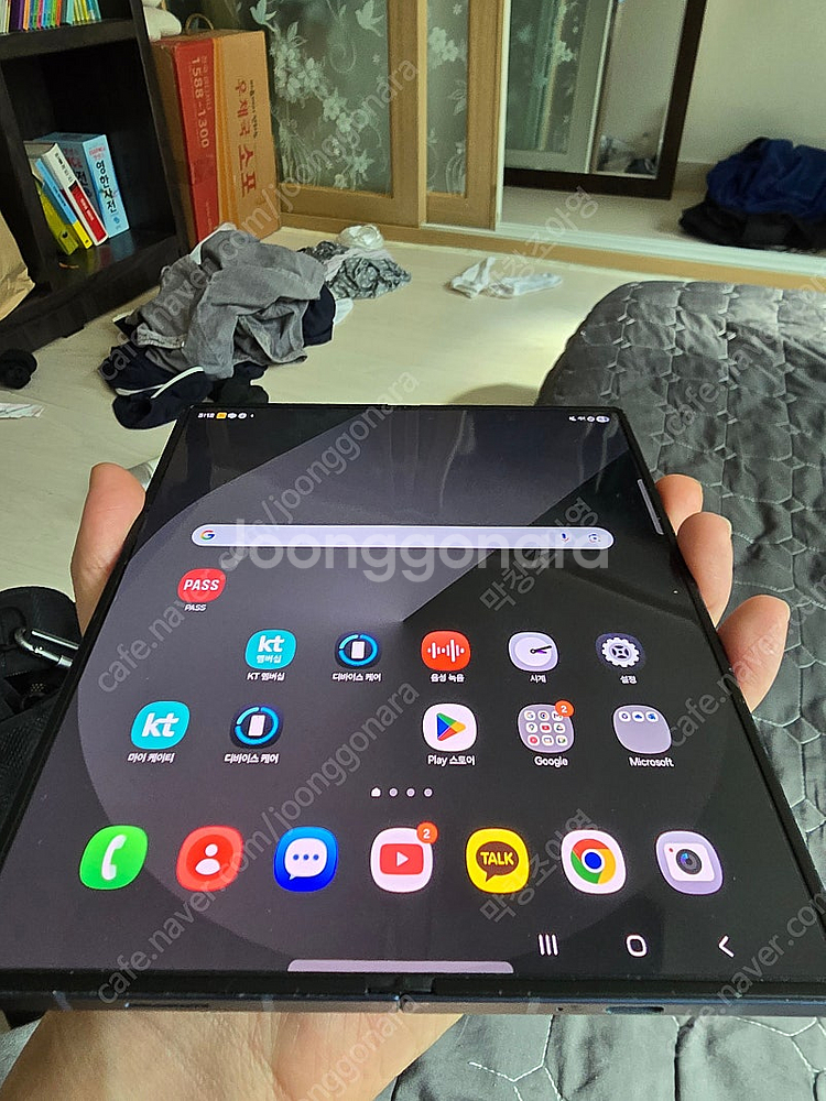 갤럭시 Z 폴드6 네이비 256gb A급 판매합니다.--0