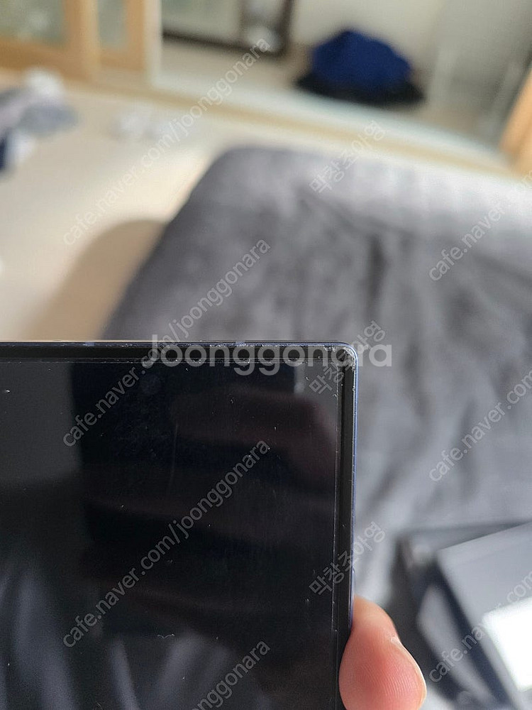 갤럭시 Z 폴드6 네이비 256gb A급 판매합니다.--5