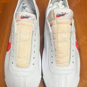 나이키 코르테즈 72 슈독 OG 슬림 스우시 CJ2586-100 260 사이즈 판매합니다