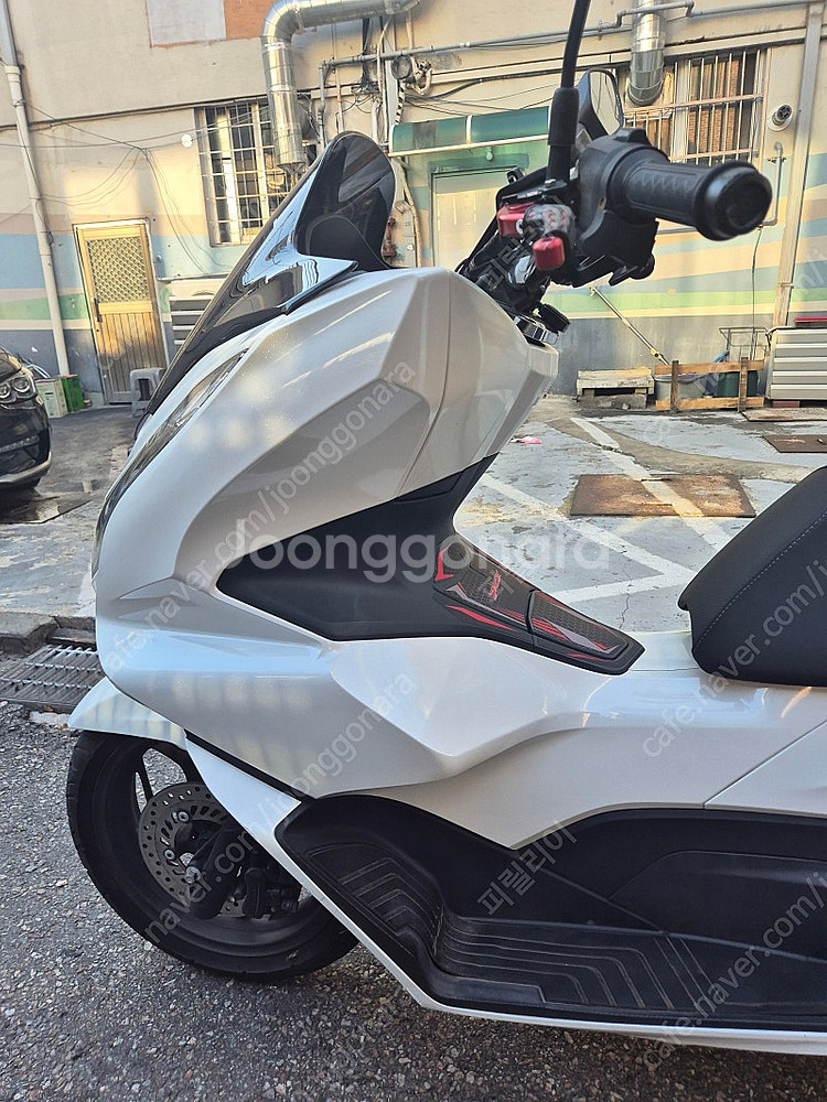 혼다 PCX125 신차급 22년식 무사고 9천키로--6