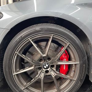 bmw g30 5시리즈 브렘보4p 브레이크+ 인터알디스크 380mm 팝니다