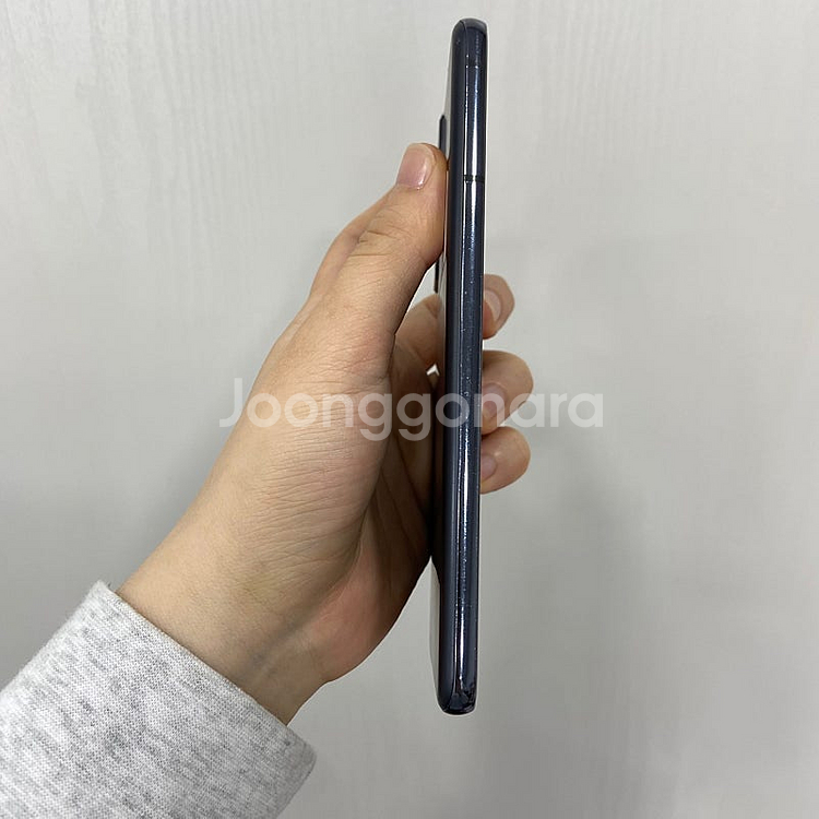 89616 갤럭시S21 256기가 그레이 팝니다 17만...--4