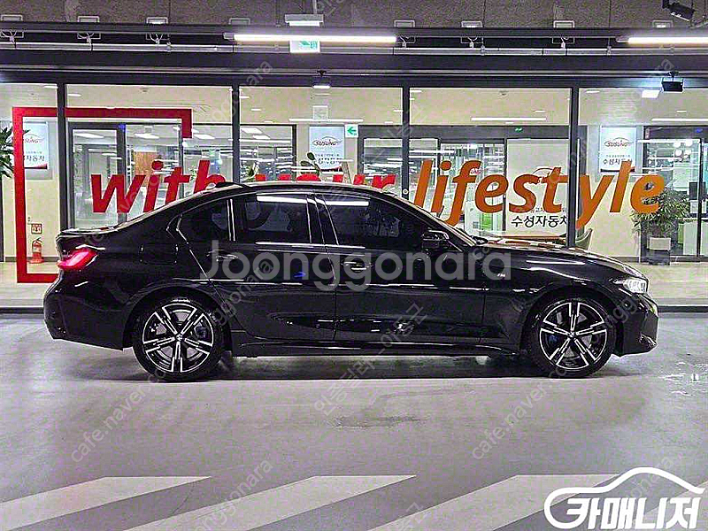 [BMW]3시리즈 (G20) 320i M 스포츠 (5인승) | 2024 | 10,684km년식 | 검정색 (블랙사파...--3
