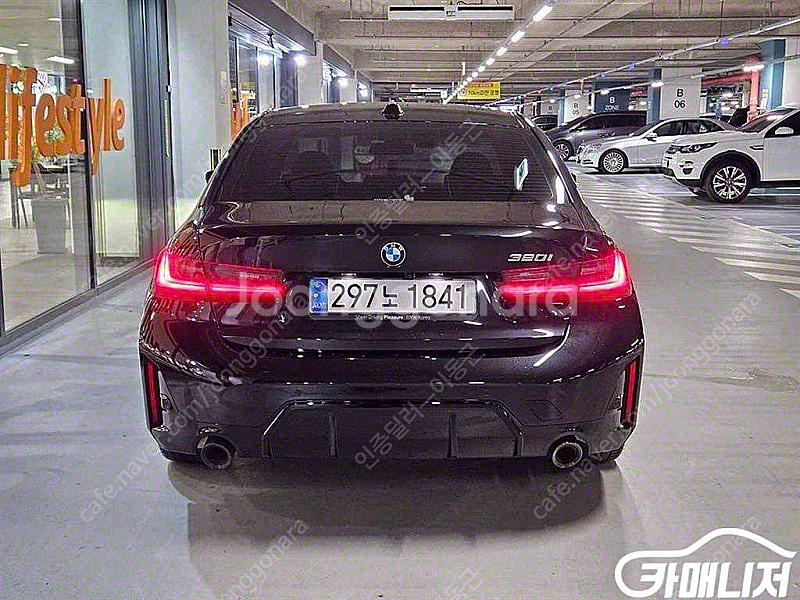 [BMW]3시리즈 (G20) 320i M 스포츠 (5인승) | 2024 | 10,684km년식 | 검정색 (블랙사파...--5