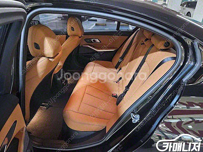 [BMW]3시리즈 (G20) 320i M 스포츠 (5인승) | 2024 | 10,684km년식 | 검정색 (블랙사파...--7