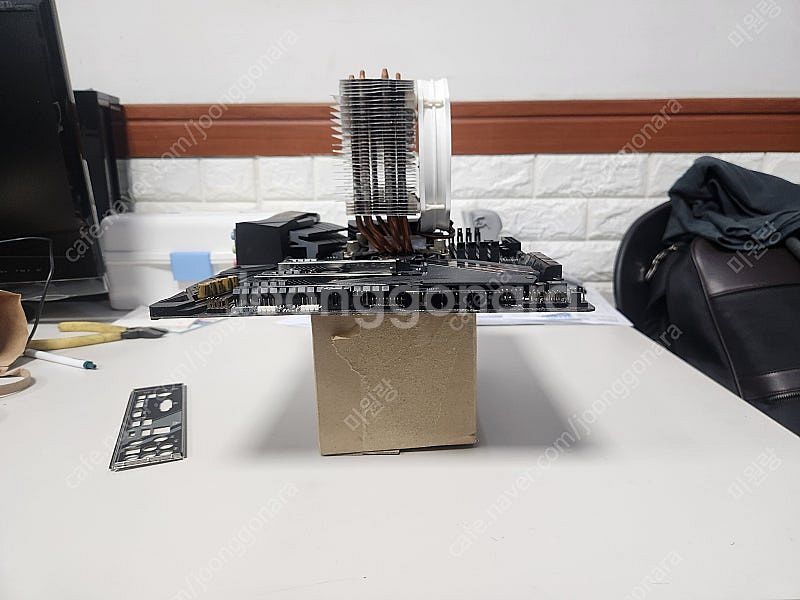 i5 9600k + z390 익스트림4 + 사제쿨러 세...--2