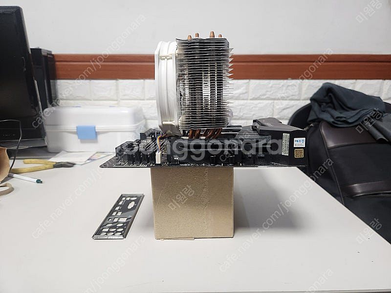 i5 9600k + z390 익스트림4 + 사제쿨러 세...--4
