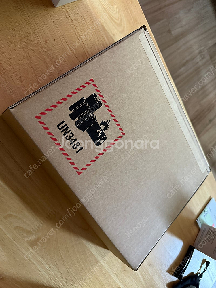 미개봉 아이패드 에어 13 M3 256GB 퍼플 팝니다...--0