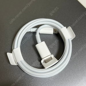 애플 USB-C 라이트닝 케이블 새상품