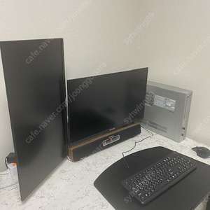 본체 데스크탑 모니터 키보드 마우스 스피커 세트 팝니다
