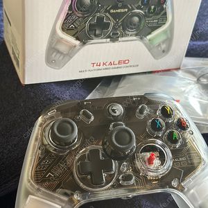 정품, 최저가) GAME SIR T4K KALEID PAD 컨트롤러 조이스틱 게임 패드 최저가 판매합니다.